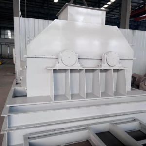 臥式粉碎機(jī)完工，準(zhǔn)備發(fā)貨